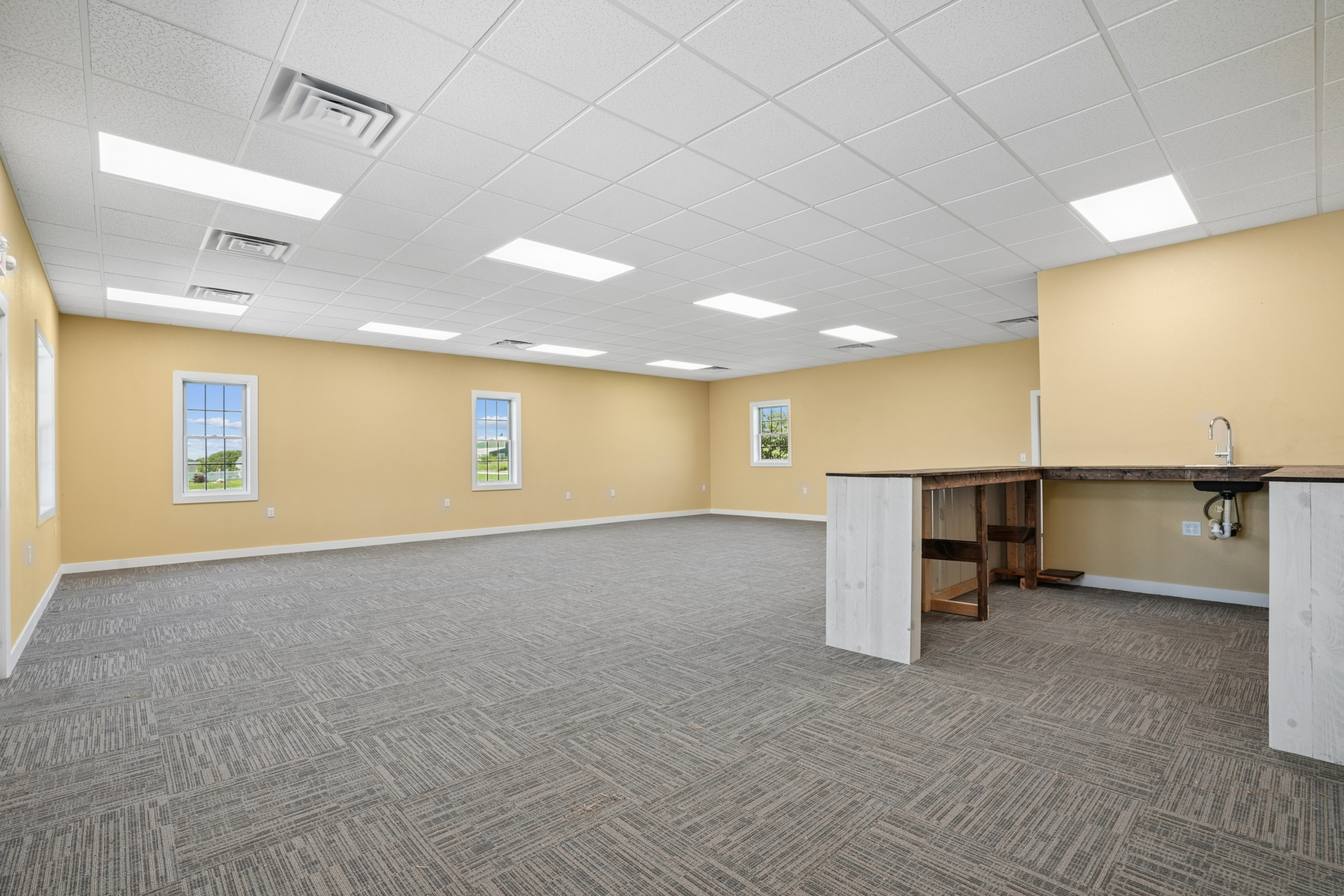 106 Towne Centre Drive, Urbana, IA 52345