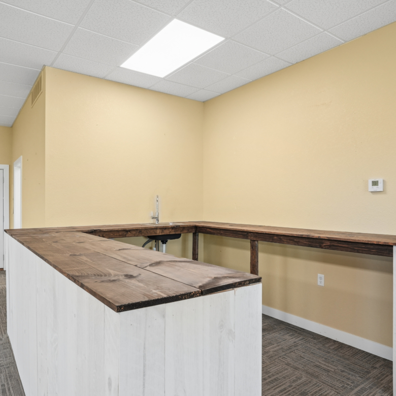 106 Towne Centre Drive, Urbana, IA 52345