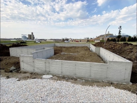 1206 J Ave, Vinton, IA 52349