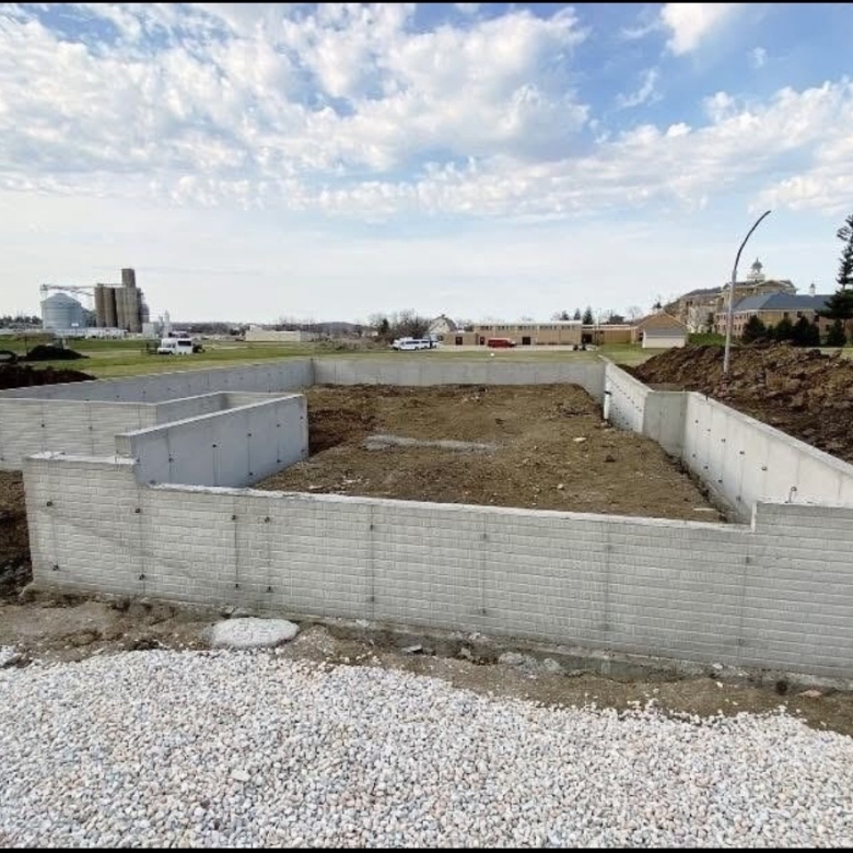 1206 J Ave, Vinton, IA 52349