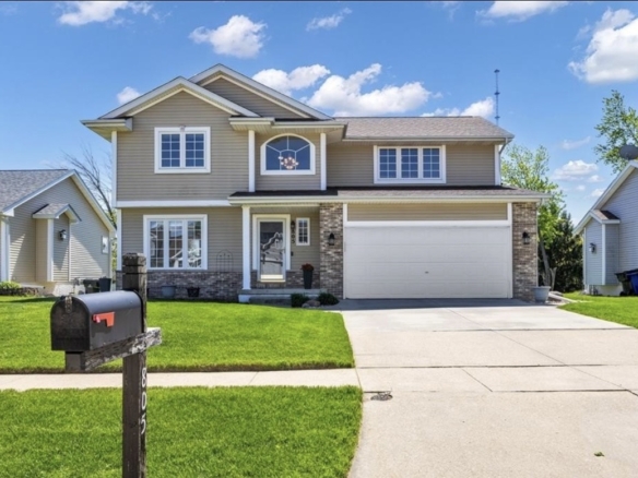 805 71st Street NE, Cedar Rapids, IA 52402
