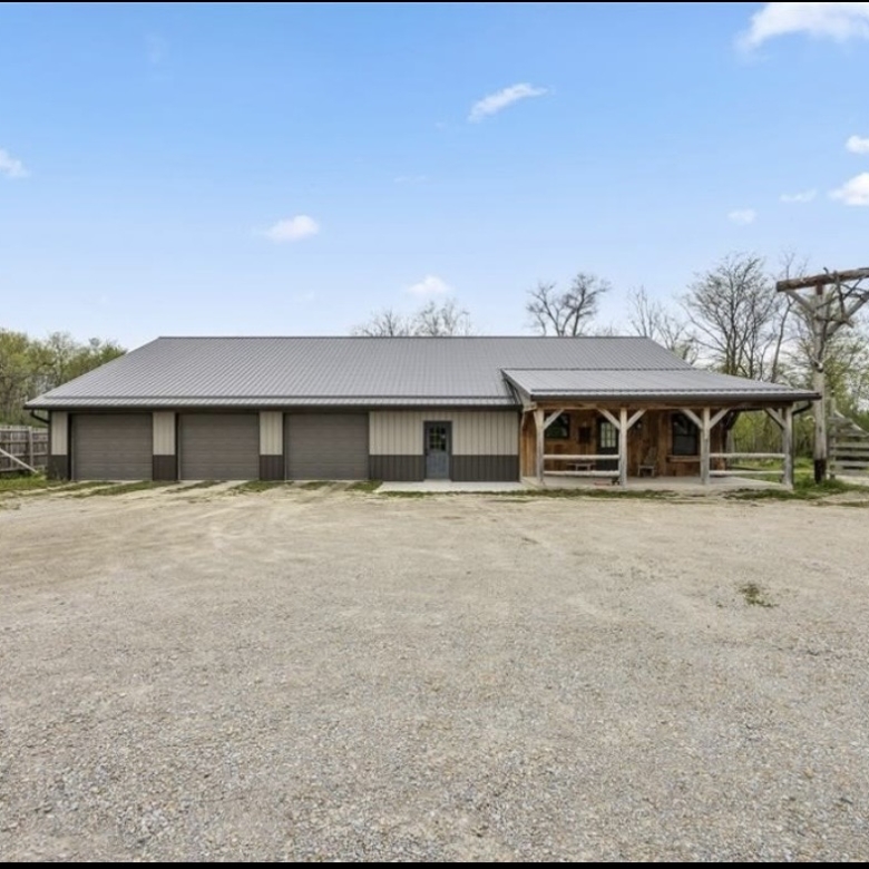 2527 61st Street Lane, #1, Vinton, IA 52349