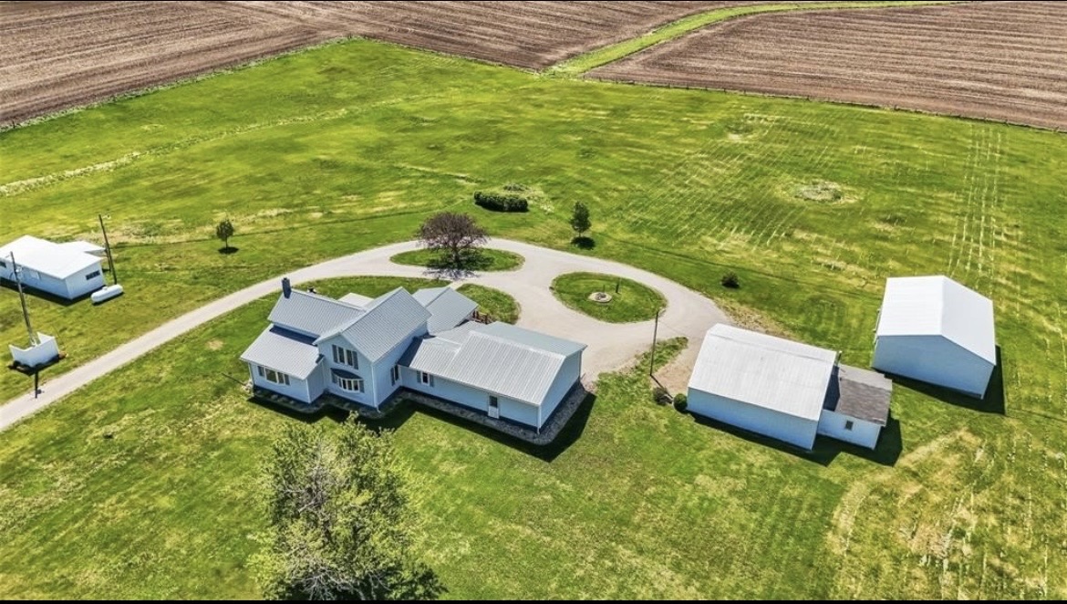 Screenshot 1454 58th Street, Dysart, IA 52229