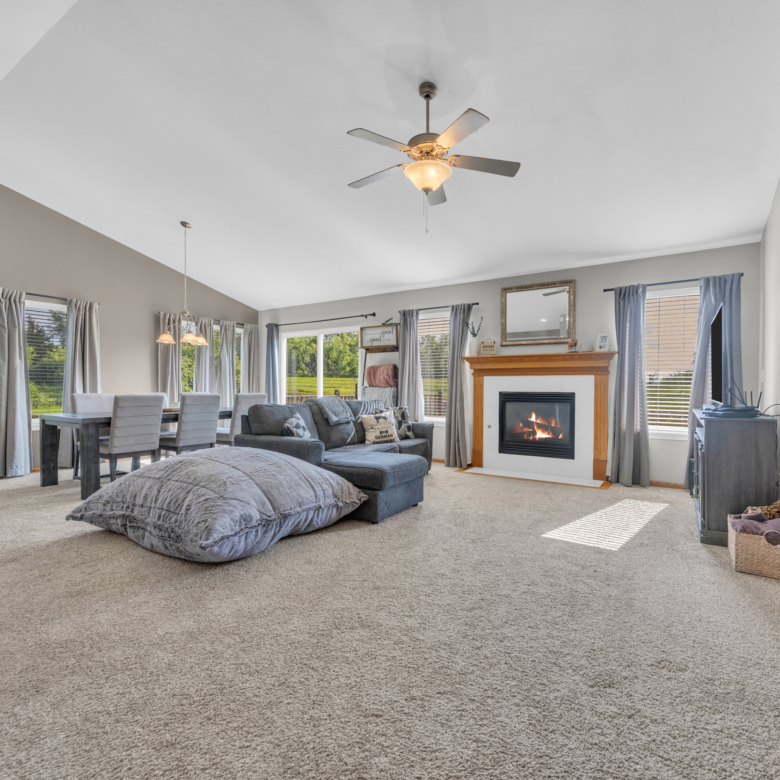 3607 Field Stone Place SW, Cedar Rapids, IA 52404