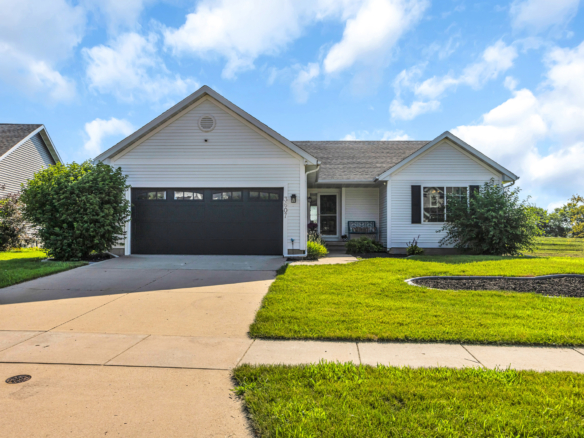 3607 Field Stone Place SW, Cedar Rapids, IA 52404
