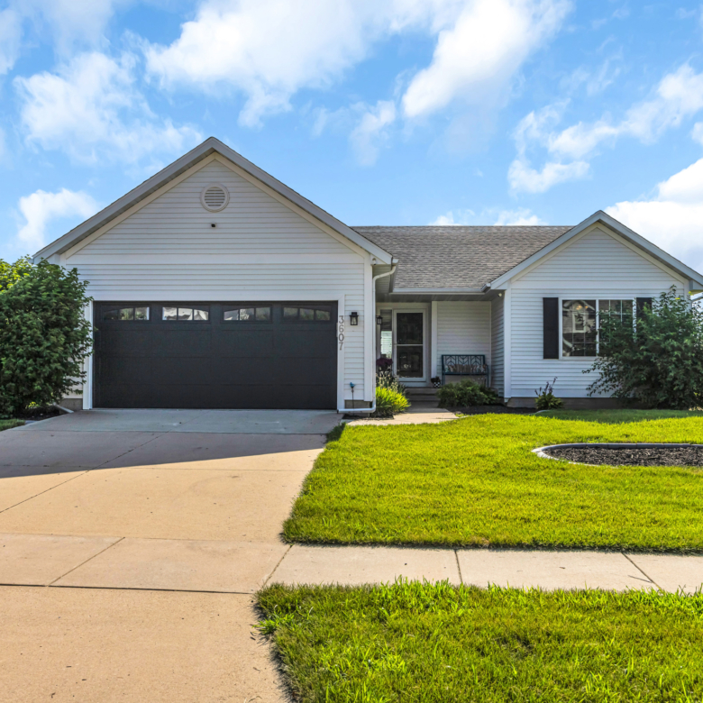 3607 Field Stone Place SW, Cedar Rapids, IA 52404