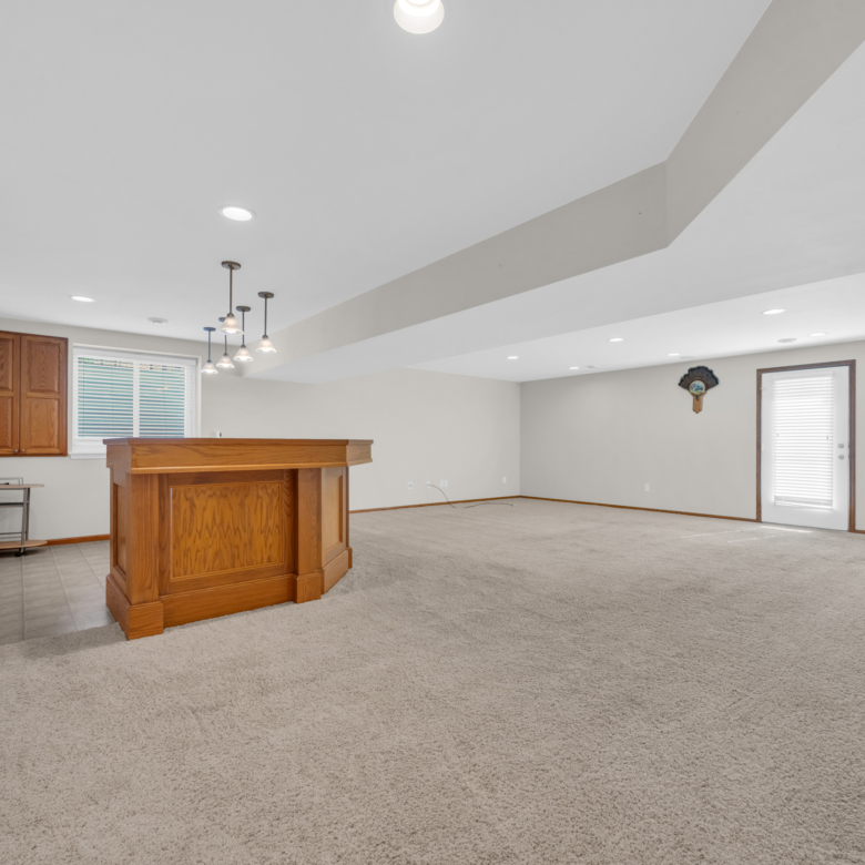 3607 Field Stone Place SW, Cedar Rapids, IA 52404