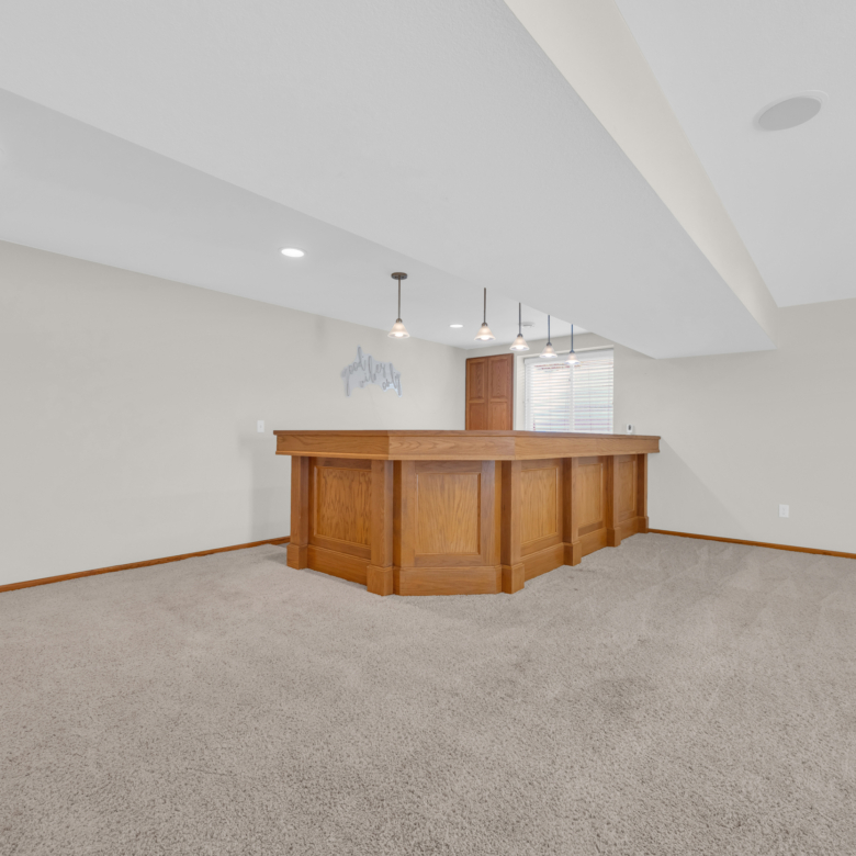 3607 Field Stone Place SW, Cedar Rapids, IA 52404