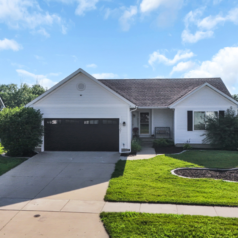 3607 Field Stone Place SW, Cedar Rapids, IA 52404