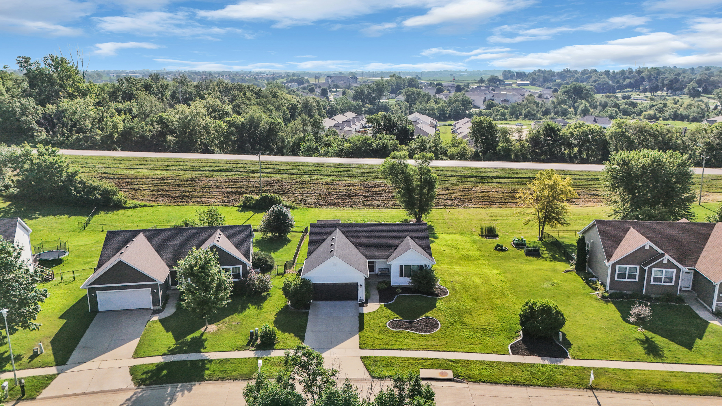 default 3607 Field Stone Place SW, Cedar Rapids, IA 52404