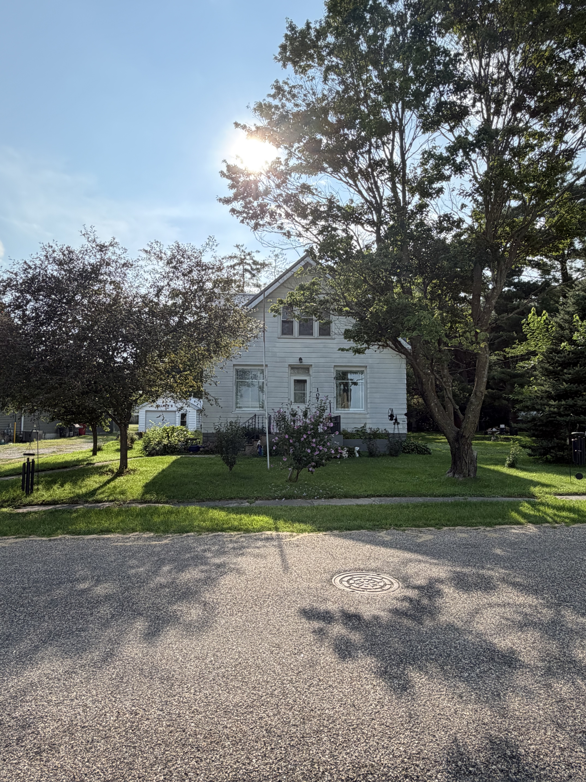 107 Main Street, Mount Auburn, IA 52313