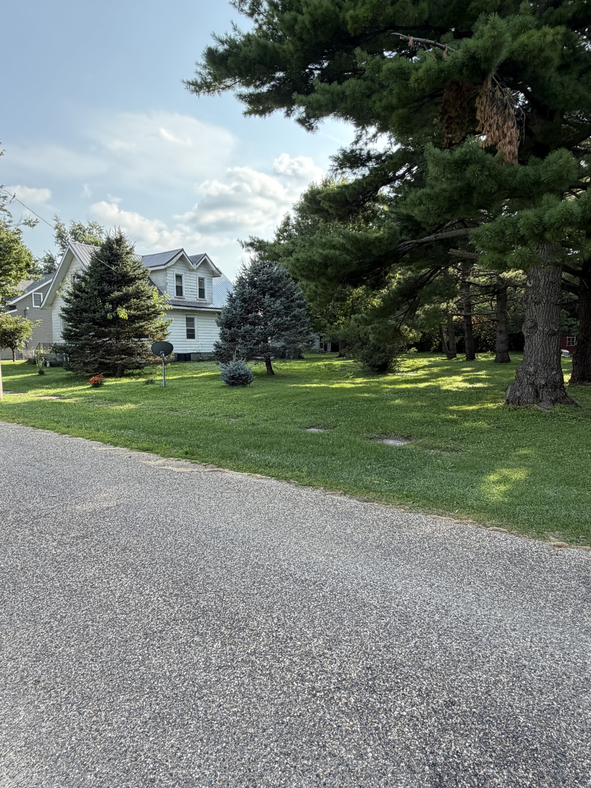 107 Main Street, Mount Auburn, IA 52313