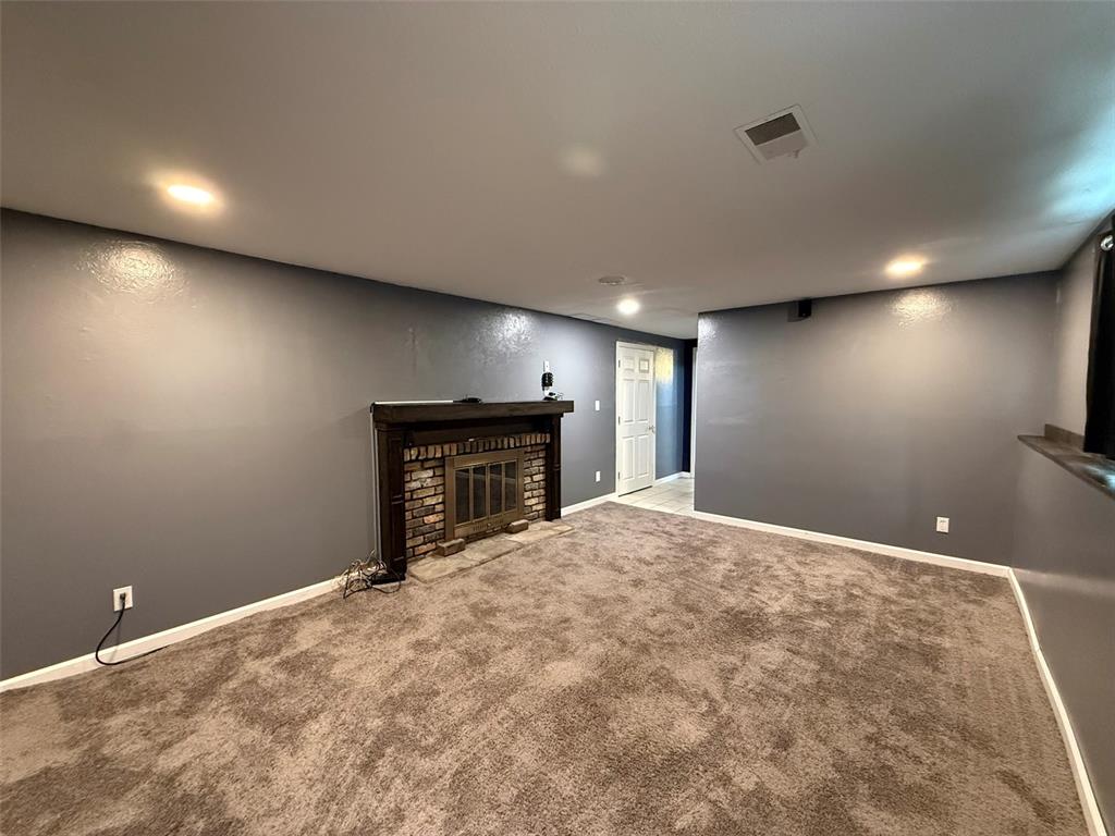 708 E. 11th Street, Vinton, IA 52349
