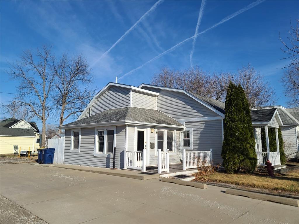 2 305 B Ave, Vinton, IA 52349