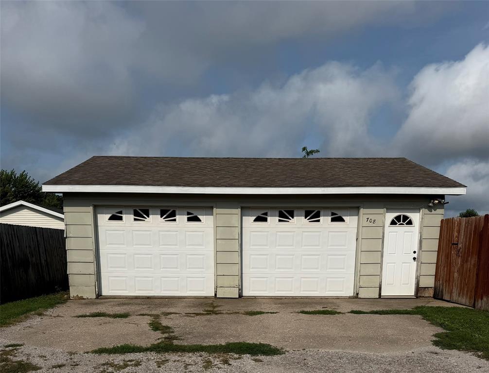 708 E. 11th Street, Vinton, IA 52349