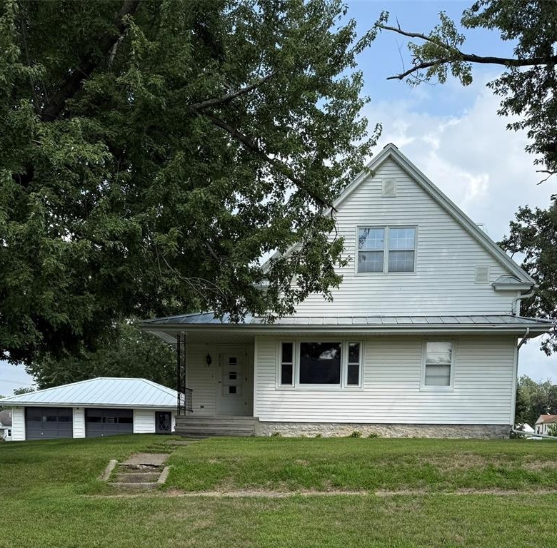 205 Grand Ave, Shellsburg, IA 52332