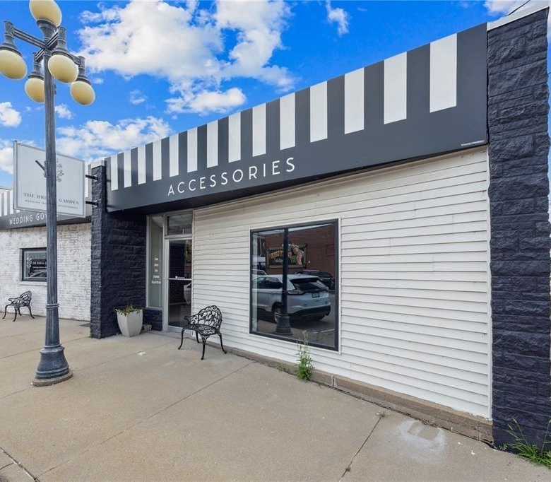 315 A Ave, Vinton, IA 52349