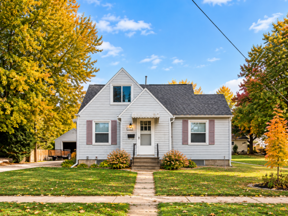 904 E. 4th Street, Vinton, IA 52349