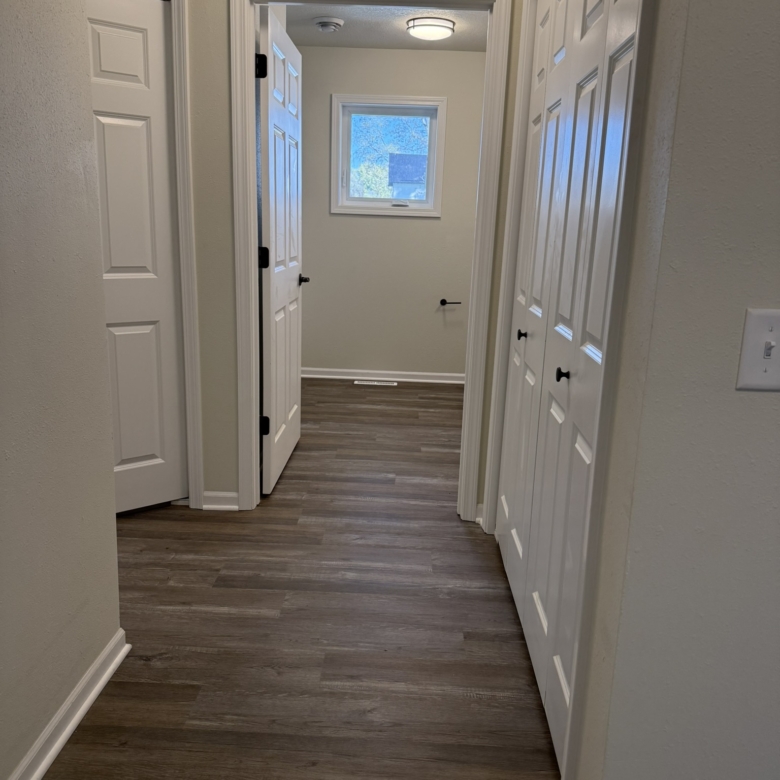 717 F Ave, Vinton, IA 52349
