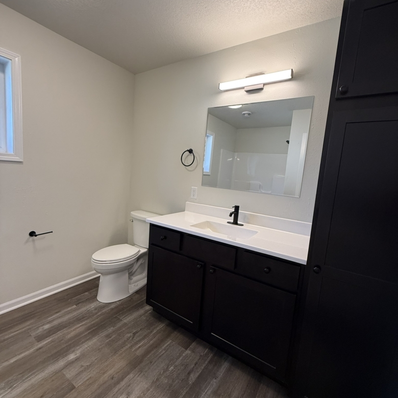 717 F Ave, Vinton, IA 52349