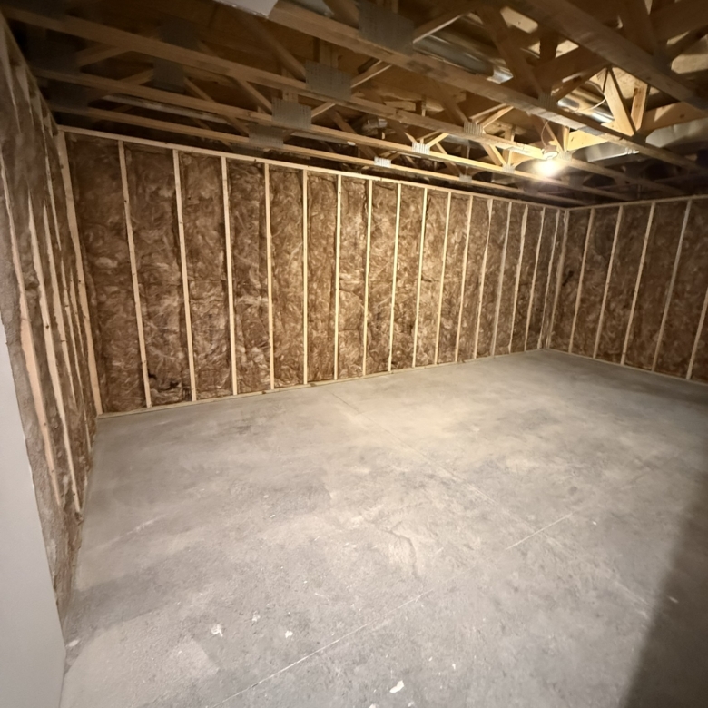 717 F Ave, Vinton, IA 52349